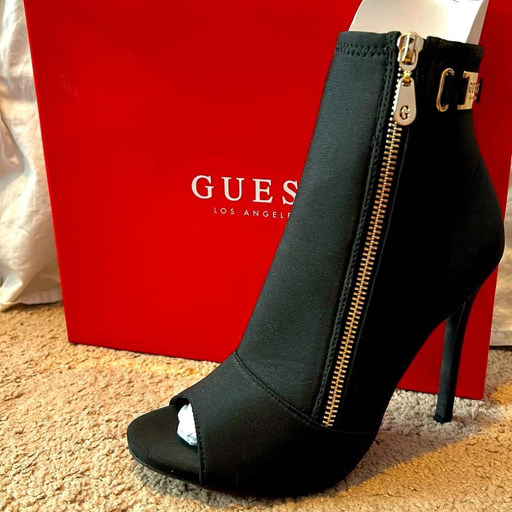 Guess heels, size 7.5, never worn